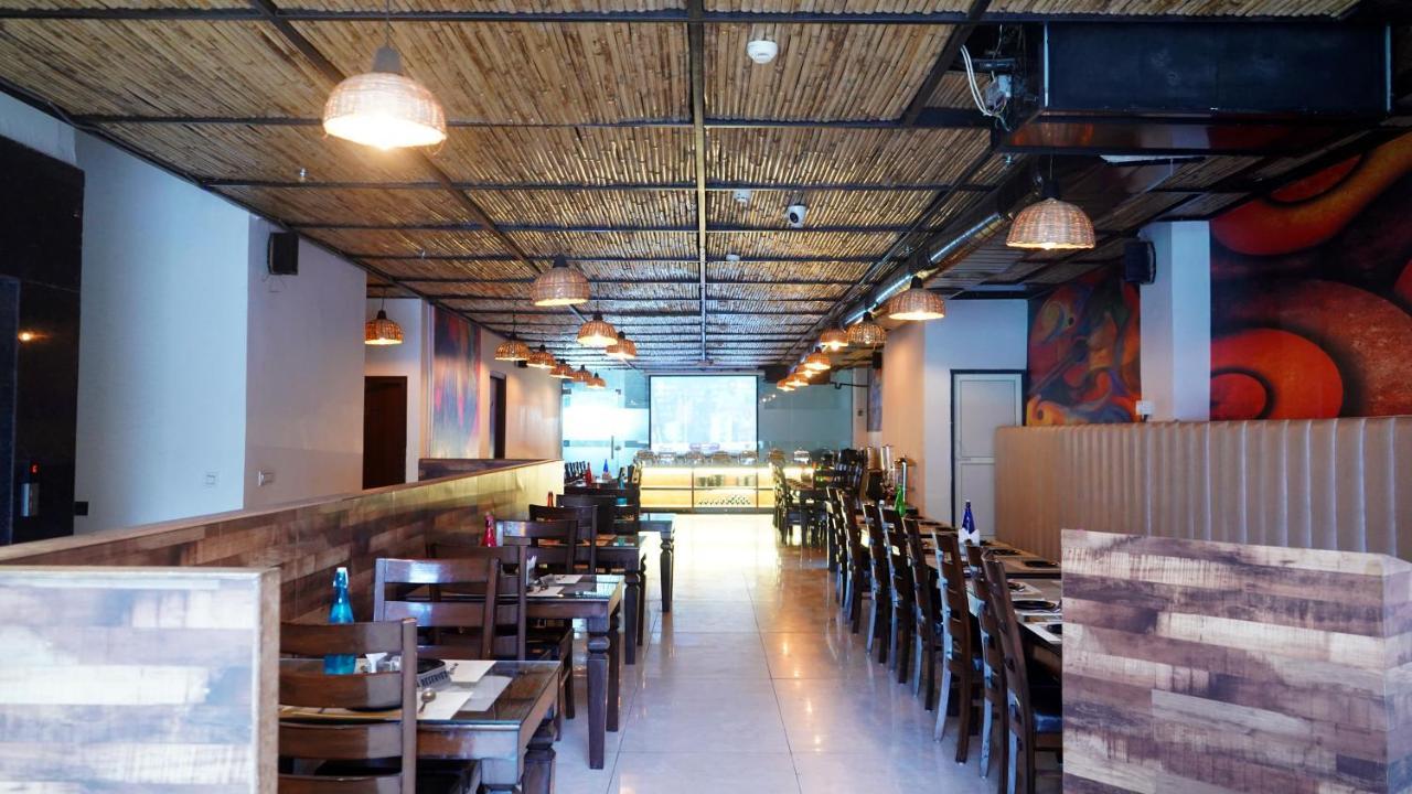Aa Hotels & Resorts Zirakpur Kültér fotó
